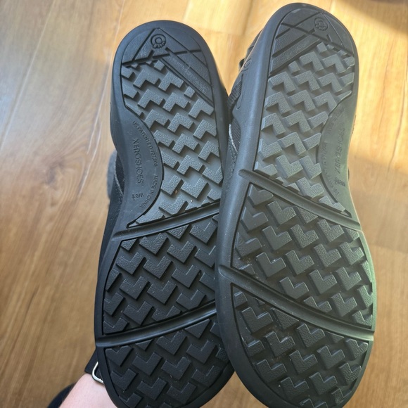 Xero Mika Barefoot Boot - Picture 5 of 9